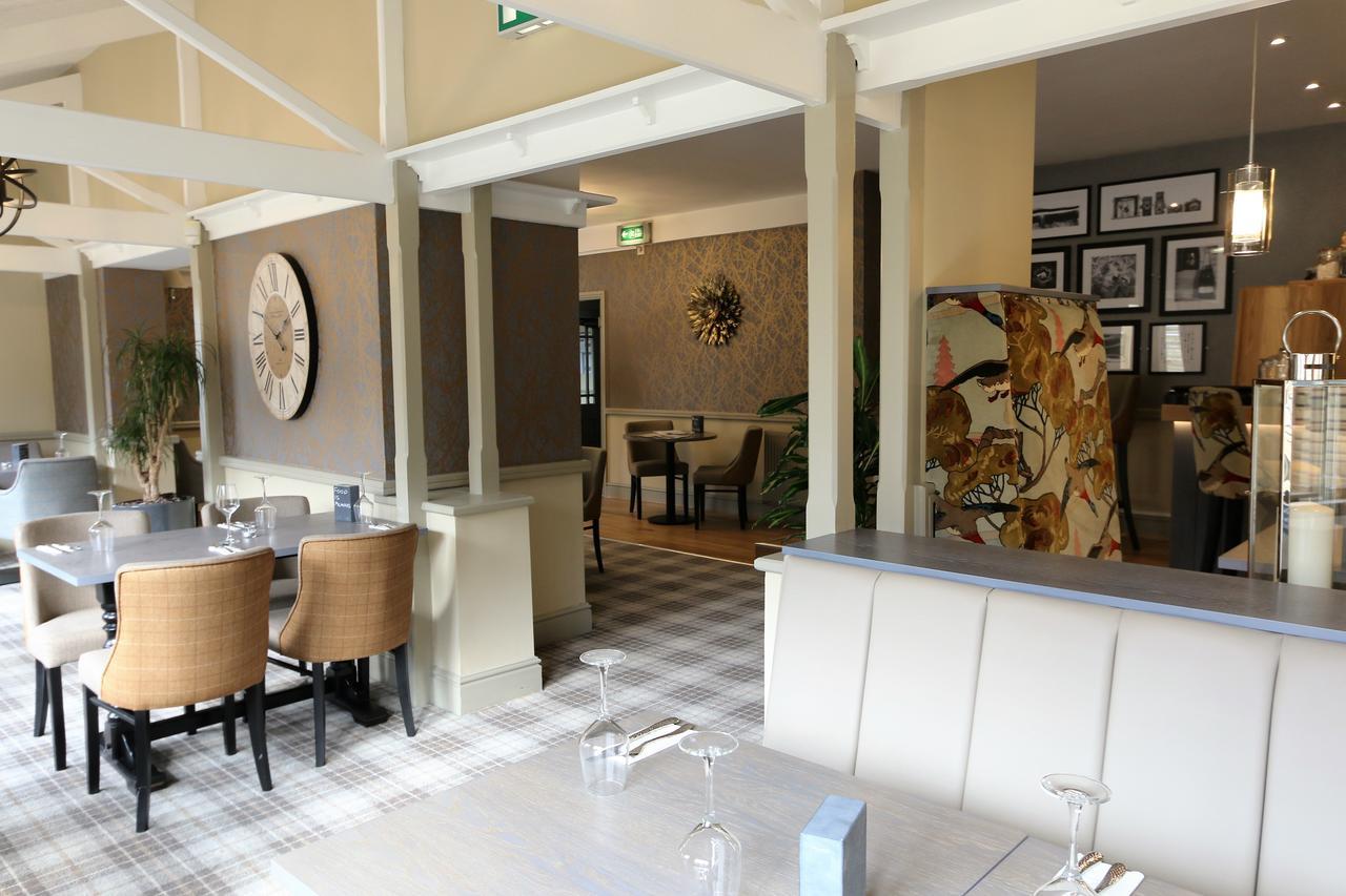 The County Lodge 康福斯 外观 照片