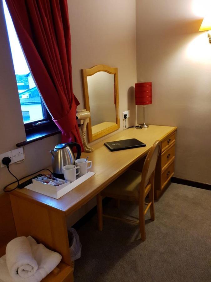 The County Lodge 康福斯 外观 照片
